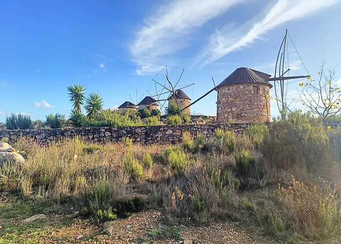 Деревянный коттедж Moinhos Do Alecrim *